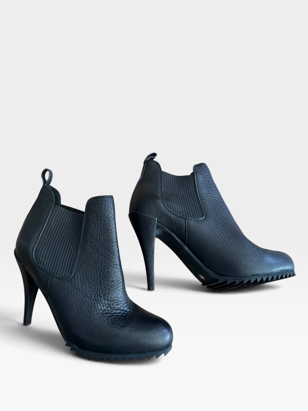 Pedro Garcia Yoad Black Pebbled Leather Heeled Ankle Boots Sz 41.5 - US 10 1/2